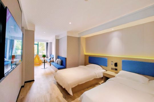 zsmart智尚酒店(杭州临平地铁站银泰城店)预订价格,联系电话位置地址