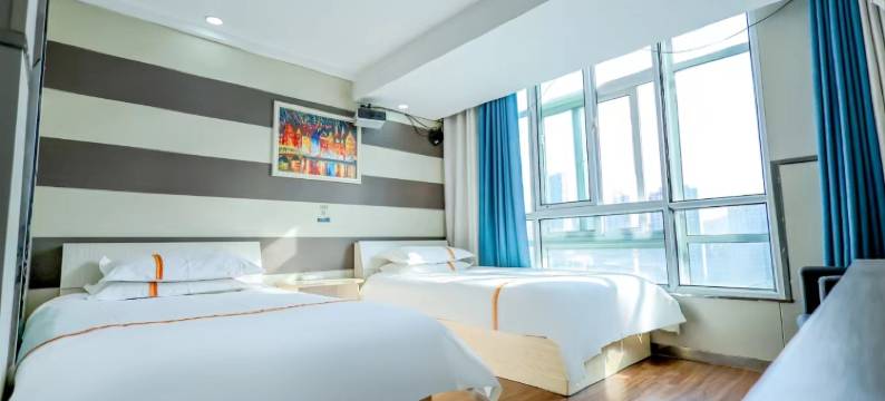 淮南万佳精品酒店(淮南火车站吾悦广场店)图片