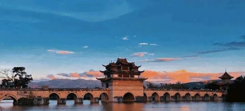 建水栖悦酒店(十七孔桥店)图片