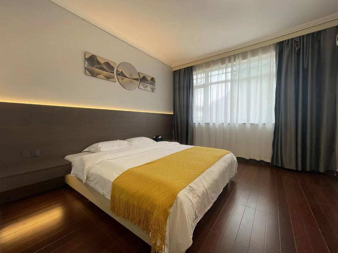 阳朔遇云·轻宿(西街店)