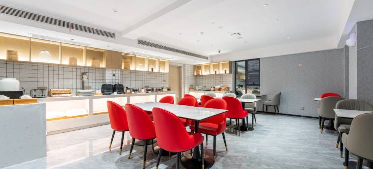 柏曼酒店(长沙万家丽中路火炬村地铁站店)图片