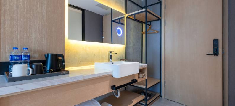 齐来轻奢酒店(上海虹桥机场吴中路店)图片