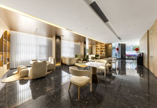 Huaxi Hotel Hotel Overview