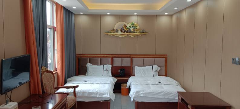 久治阳光酒店图片