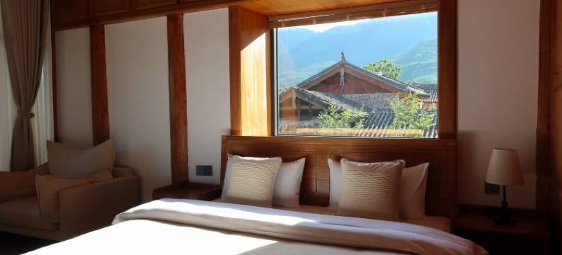 山水谈·日照金山｜纳西古院美宿(玉湖村店)图片