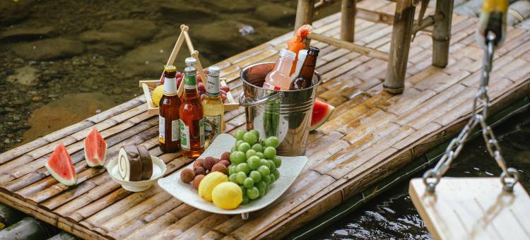 安吉·听溪·Tingxee溯溪秋千纯白风私汤度假美宿图片