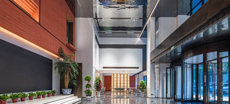 伊宁市政府伊犁河丽呈华廷酒店图片