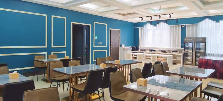 鸿锦酒店(独库公路店)图片