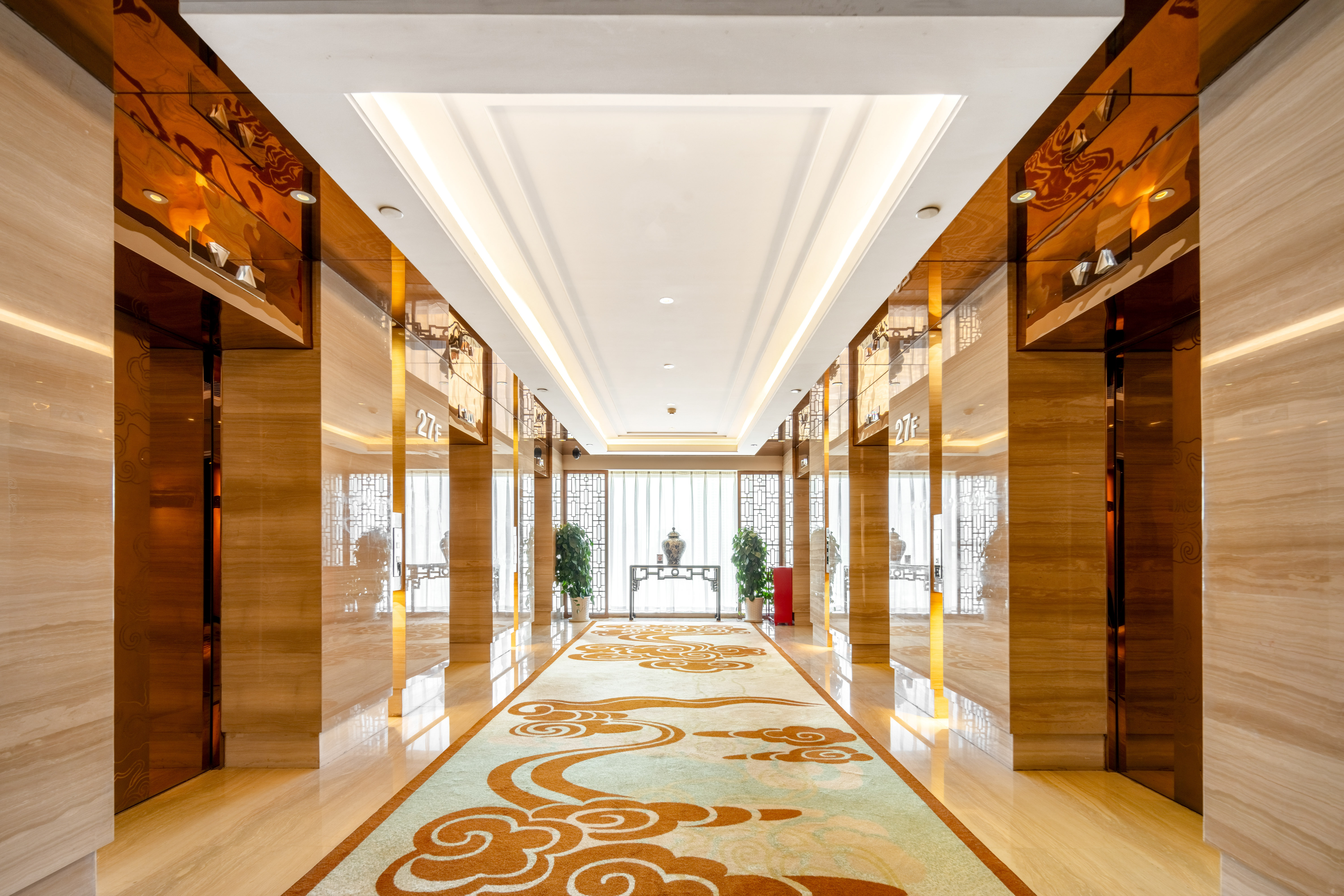 Slater International Hotel Over view