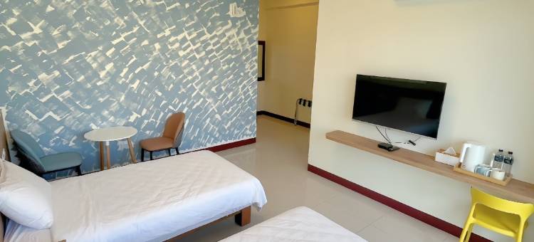 蓝天山丘池上馆民宿图片