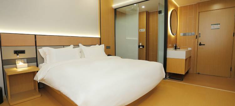 云芮酒店(新乡金穗大道人民公园店)图片