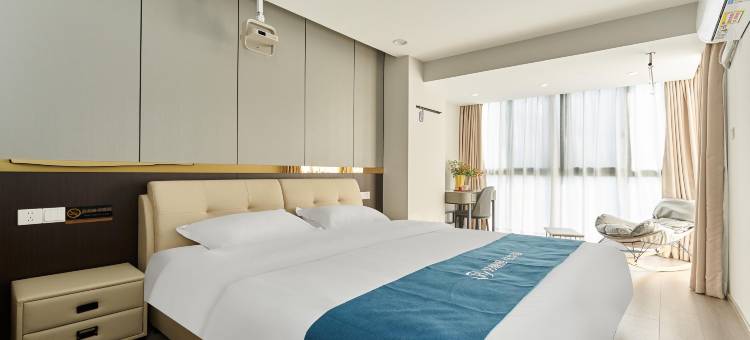 如家UP华驿精选酒店(南京南站北广场明发广场地铁站店)图片