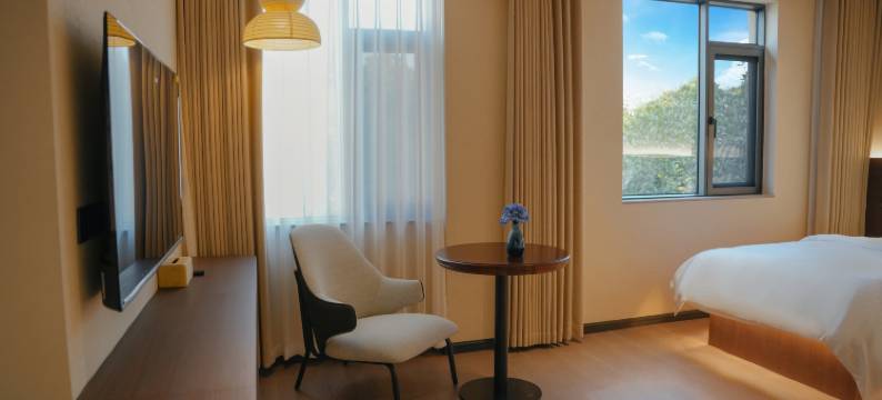 芒市金塔七号度假酒店(傣族古镇店)图片