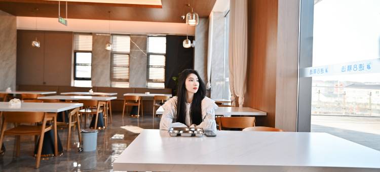 速8精选酒店(上饶高铁站店)图片