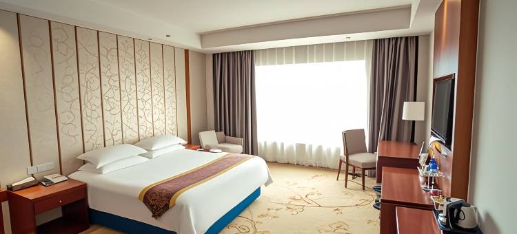 鸿鼎风尚酒店(金华万泰海立方海洋公园店)图片