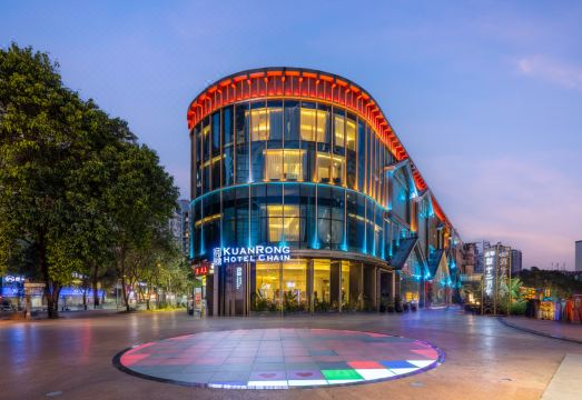 宽融套房酒店（成都春熙路太古里店）外景图