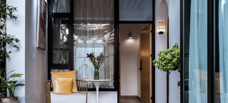 大理古城夜阑雨客栈(大理古城洱海门店)图片