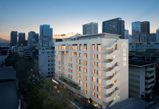 成都春熙路太升南路地铁站亚朵酒店外景图