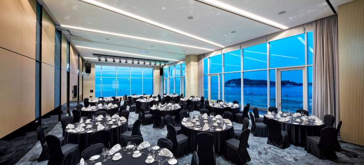 瑞娜布露索尔海滩酒店(Renebleu by Sol Beach)图片