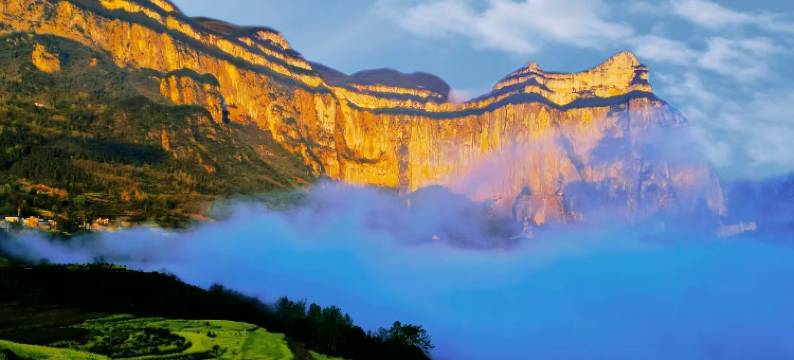 绝壁驿栈(朝东岩绝壁栈道店)图片