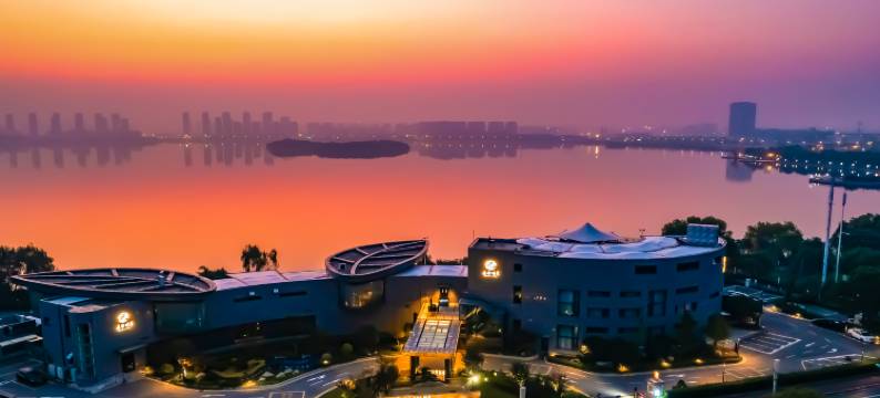 苏州清风明月大酒店(吴中区尹山湖店)图片