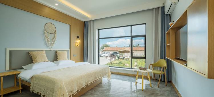 花筑·特克斯半坡民宿(特克斯八卦城店)图片