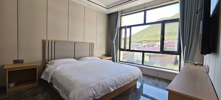 半山夏小院图片