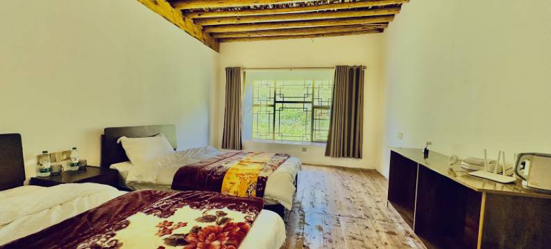 格聂雪域之家民宿图片