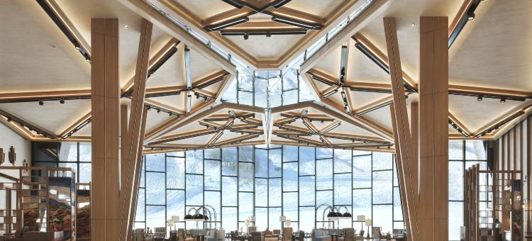 喀纳斯禾木假日度假酒店图片