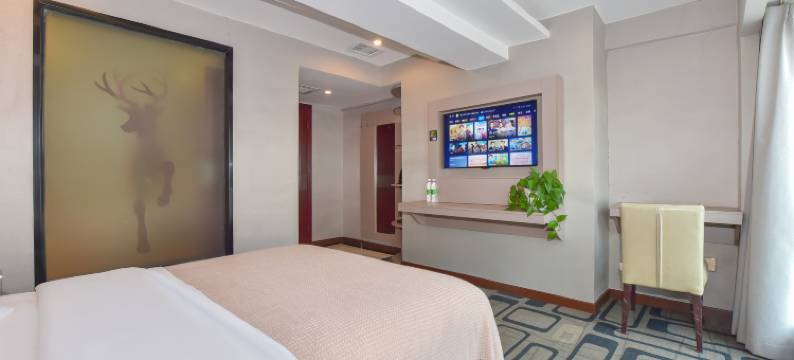 YiT·翊庭轻奢影院酒店(观山湖会展城金融城店)图片