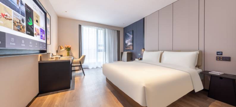 南京金马路地铁站亚朵酒店图片