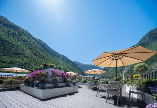 Lish Danton Garden Meisu (Jiuzhaigou Valley Scenic and Historic Interest Area Scenic Spot Store) Hotel Overview