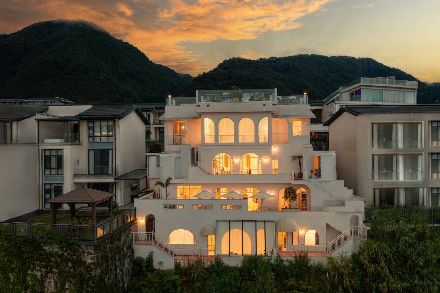 花築·耳聽·villa半山温泉酒店