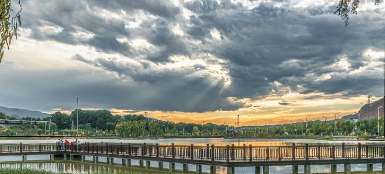 坤逸·精品酒店(西宁火车站建国路店)图片