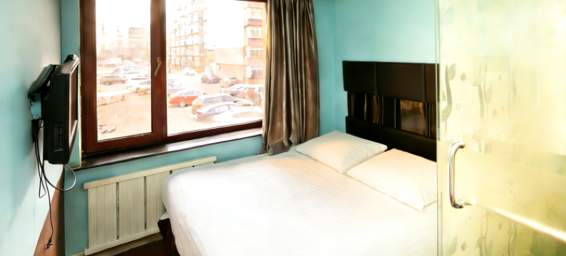 鞍山薪人海商务宾馆(曙光医院店)图片