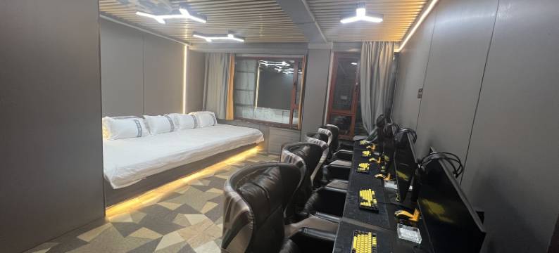 云顶空间电竞酒店图片