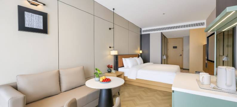 SMILE·设计师酒店(长春红旗街万达广场店)图片