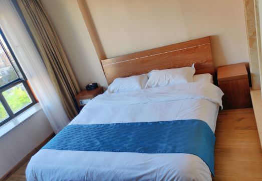 Mingmen Hotel Hotel Overview