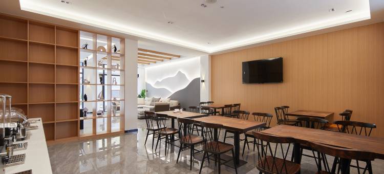 希悦酒店(康定店)图片