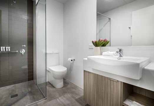 Quest Midland Hotel Overview