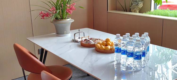 河口牧歌精选酒店(河口北站店)图片