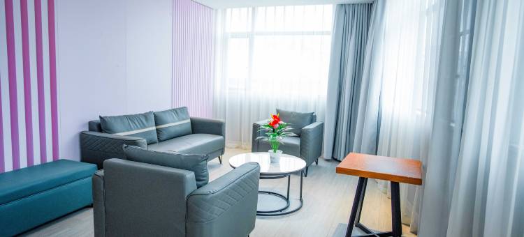 泊曼酒店(洞口汽车总站店)图片