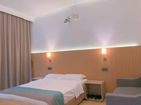 PANDA·熊猫酒店(西南财经大学店)