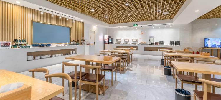 如家睿柏·云酒店(青岛泊里地铁站店)图片