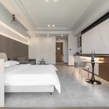 月禾民宿(太原长风西街万象城店)