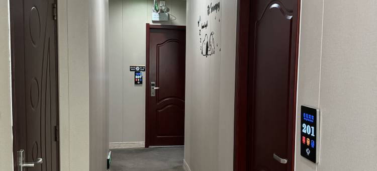 OYO武汉盛苑宾馆(汉阳火车站店)图片