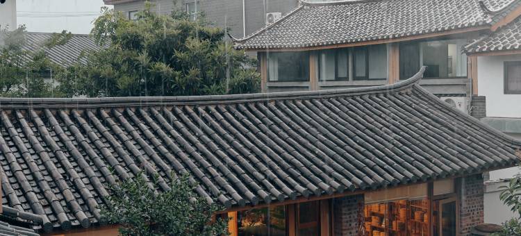 丽江得闲民宿(三义国际机场店)图片