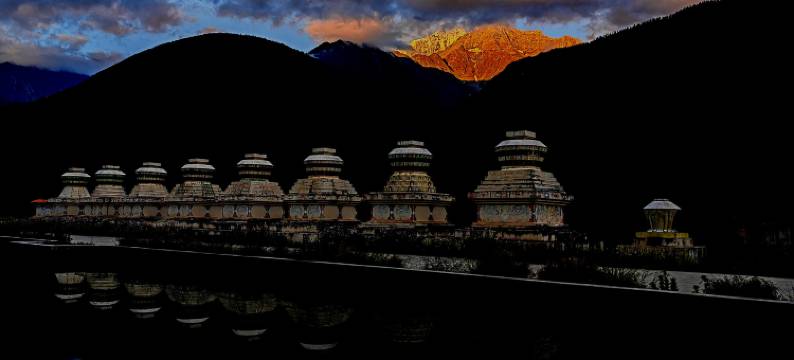 紫宸泊阅·梅里冰酒庄园图片