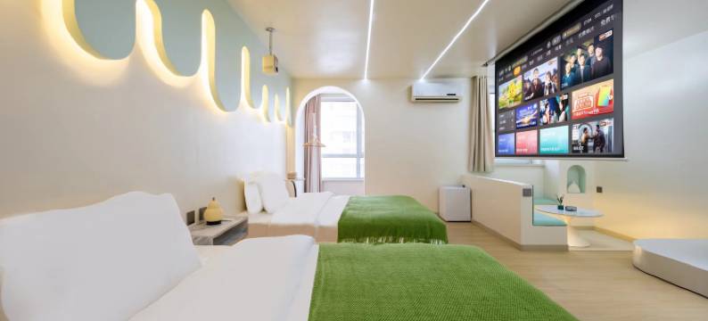 玖悦居・简白梦幻轻奢浪漫影音氛围美宿(沈阳中街大悦城店)图片