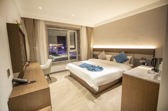 漠河林韵山居精品酒店(中国漠河美食一条街店)图片